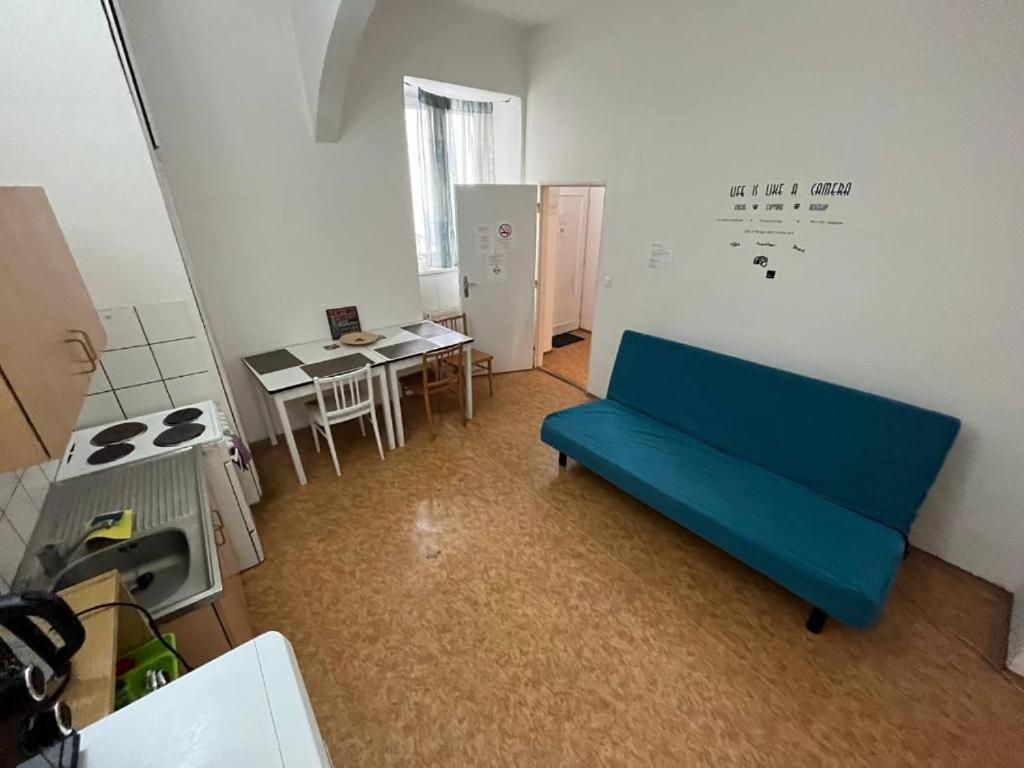 Near Main Railway And Bus Station, Vankovka 브르노 외부 사진